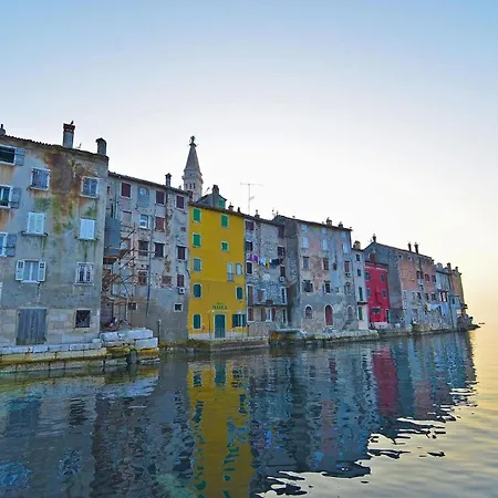 Apartment Fuer 4 Personen Ca 33 Qm In Rovinj, Istrien Istrische Riviera *